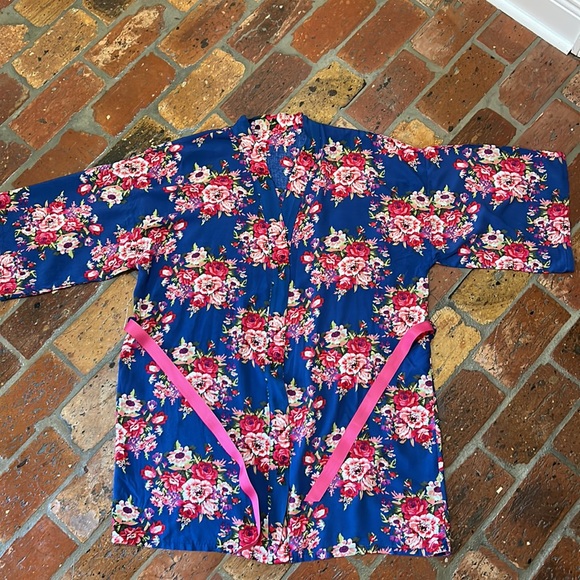 Floral short robe one size fits most - Picture 4 of 5